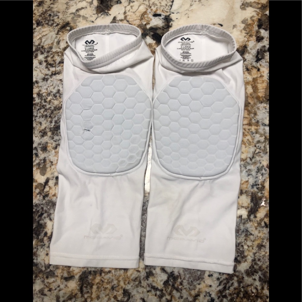McDavid athletic knee pad set